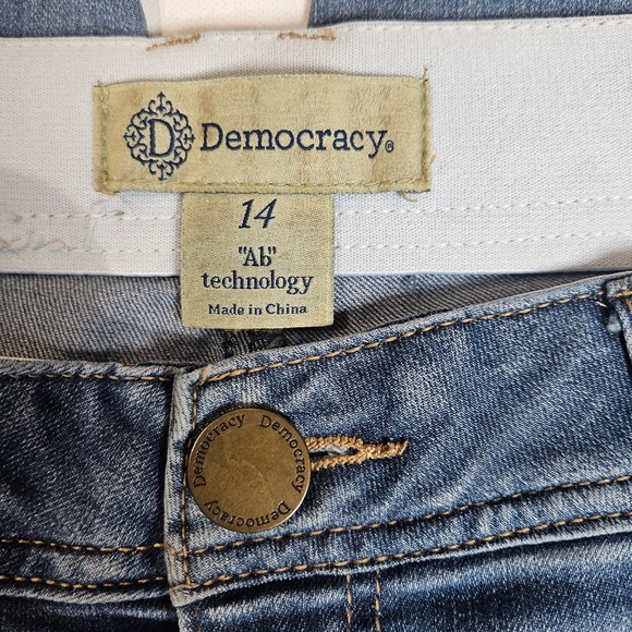 Democracy Jeans Womens 14 Blue Ab Technology Stretch Denim Distressed Mid Rise - Picture 3 of 8